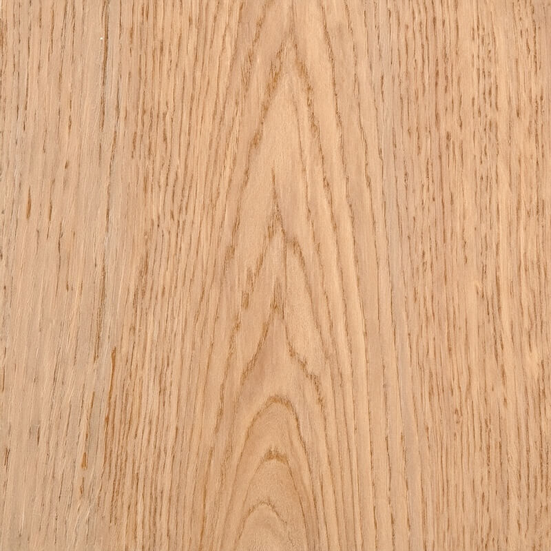 Eik, een traditionele houtsoort voor poorten met robuuste structuur en authentieke uitstraling